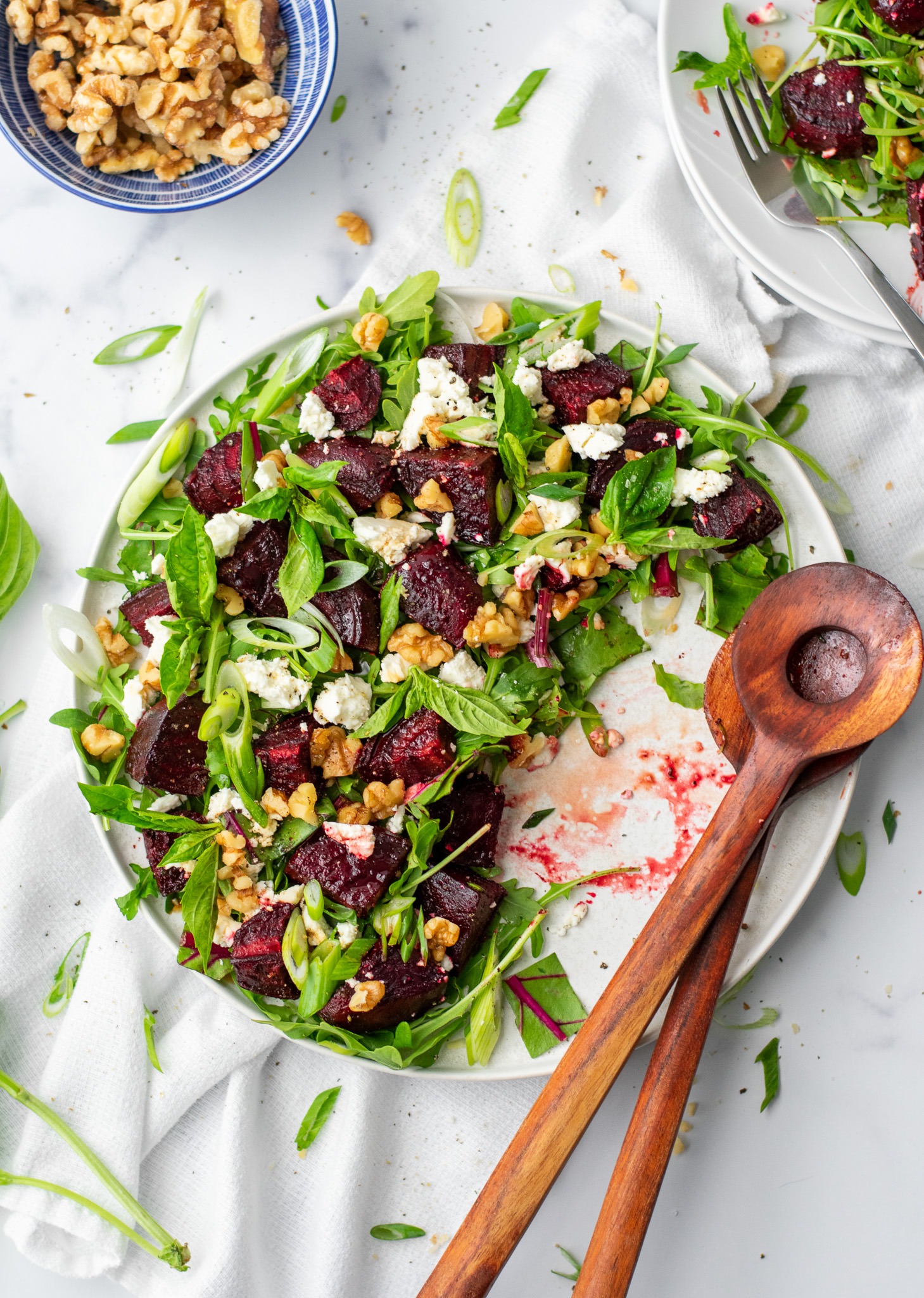 Roasted Beet Salad With Feta And Walnuts - Skandibaking