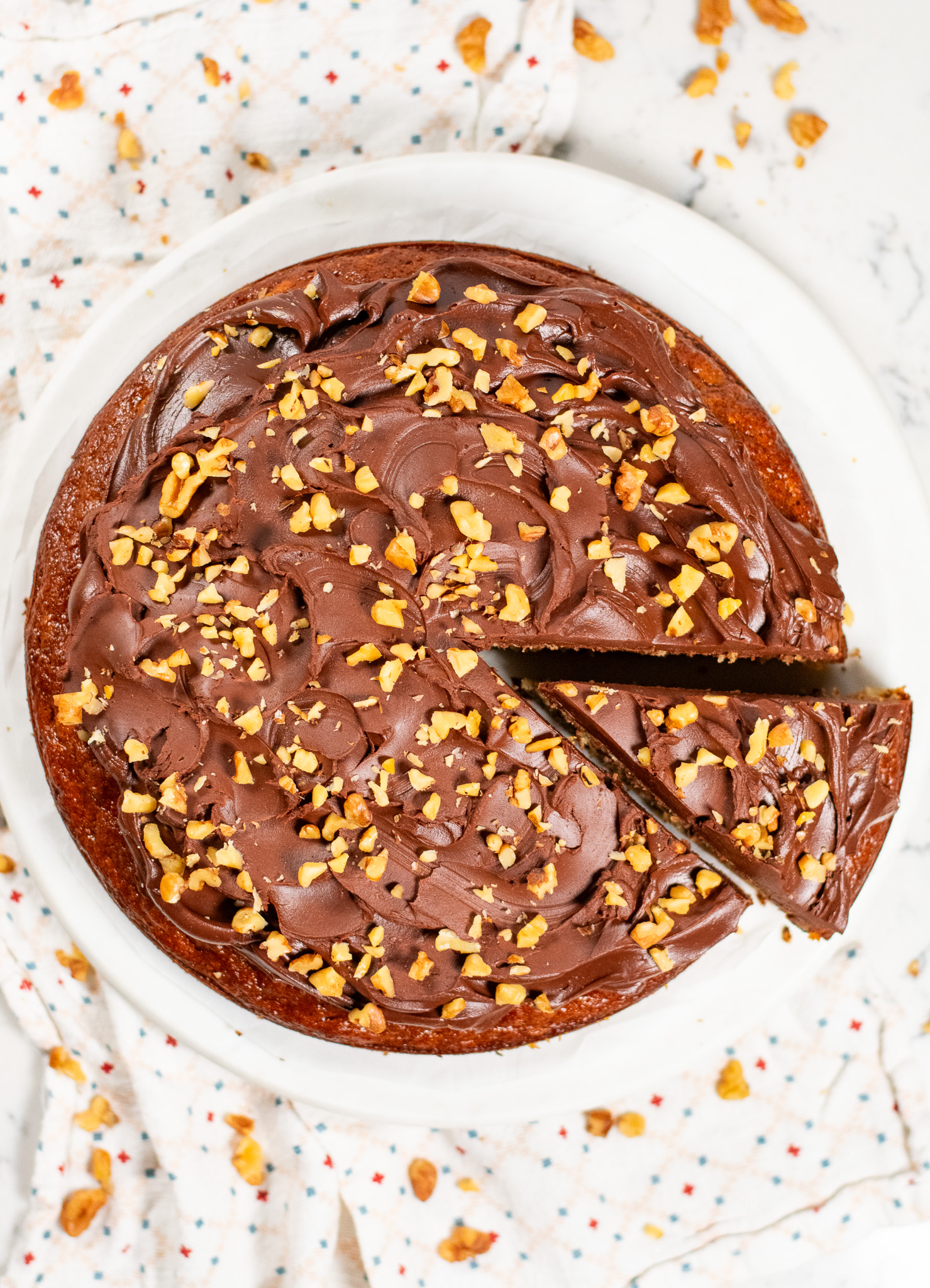 Banankage (Banana Cake with Walnuts and Chocolate Ganache) - Skandibaking